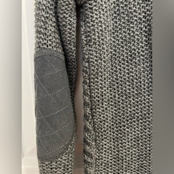 Francesca’s | Alya Knit Sweater - Picture 6 of 9